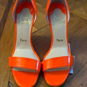 Christian Louboutin  👠